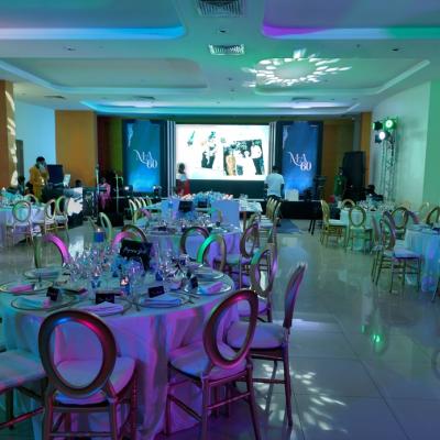 1 8